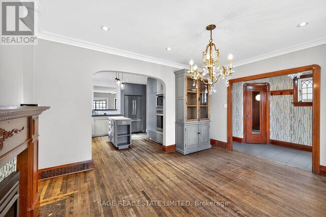 Photo du bâtiment - 12 Fairleigh Crescent