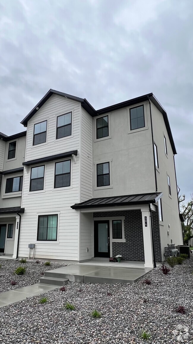 Building Photo - 594 S 900 W