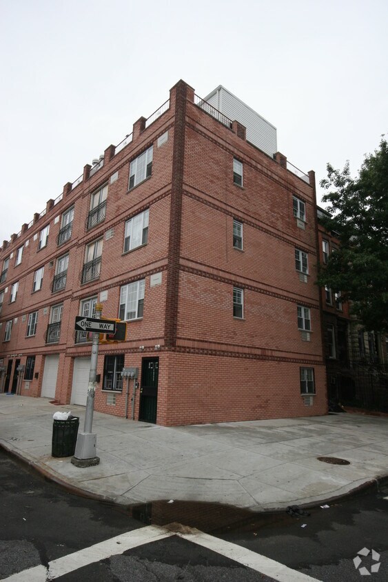 Foto del edificio - 1400-1408 Bedford Ave