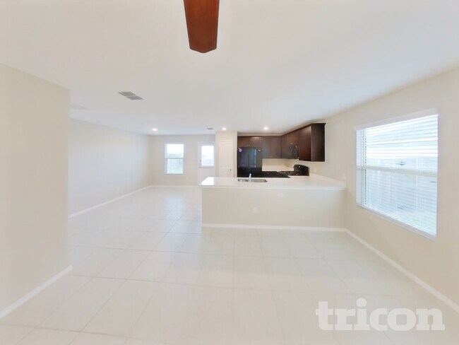 Foto del edificio - 6340 Bristolwood Dr