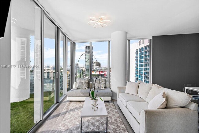 Foto del edificio - 2900 NE 7th Ave