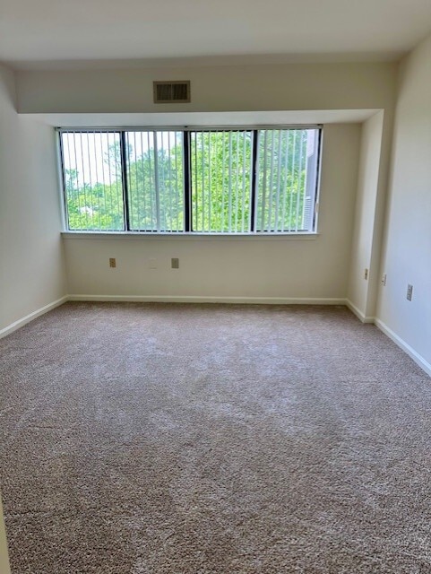 Interior Photo - Merion