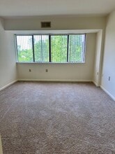 Interior Photo - Merion