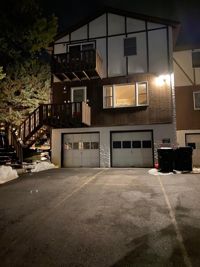 Garage - 808 Southgate Dr