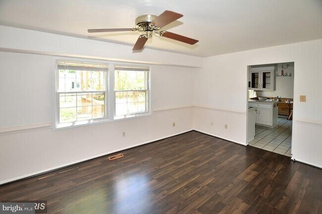 Foto del edificio - 4319 Pergate Ln