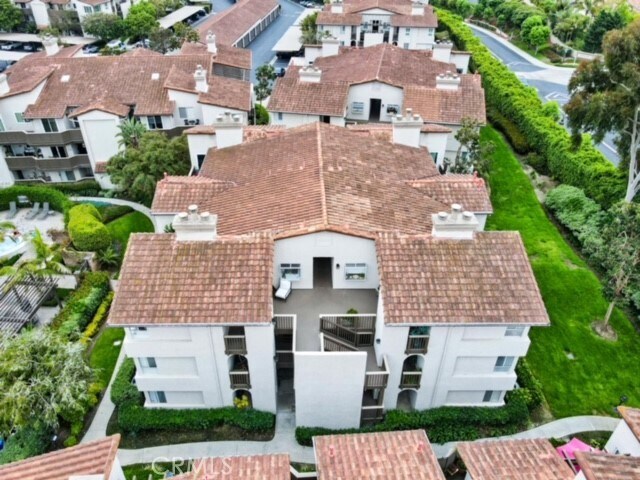 Building Photo - 60 Corniche Dr