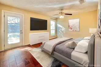 Building Photo - 8705 Clearbrook Trail