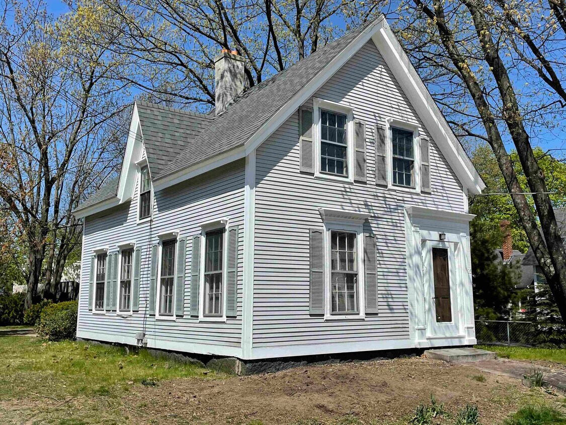 23 Garfield St, Exeter, NH 03833 House Rental in Exeter, NH