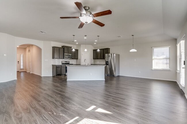 Building Photo - 3401 Pauling Loop