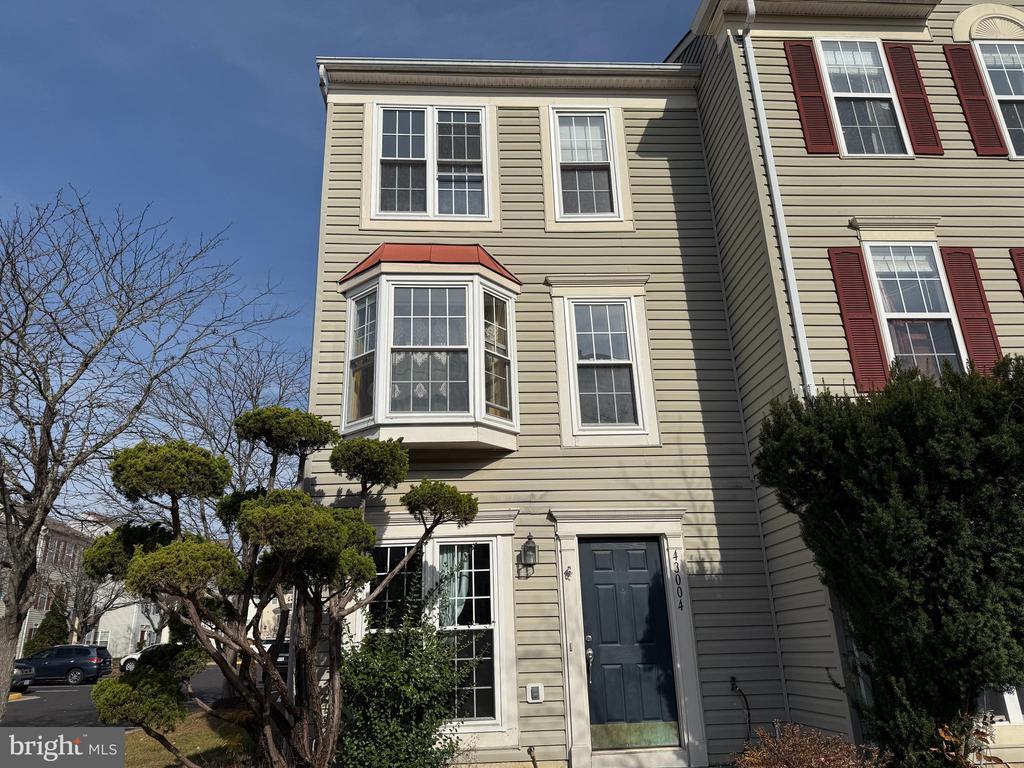 Foto del edificio - 43004 Beachall St