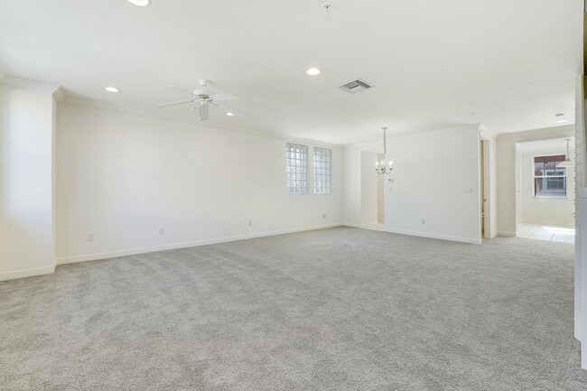 Foto del edificio - 441 Amador Ln