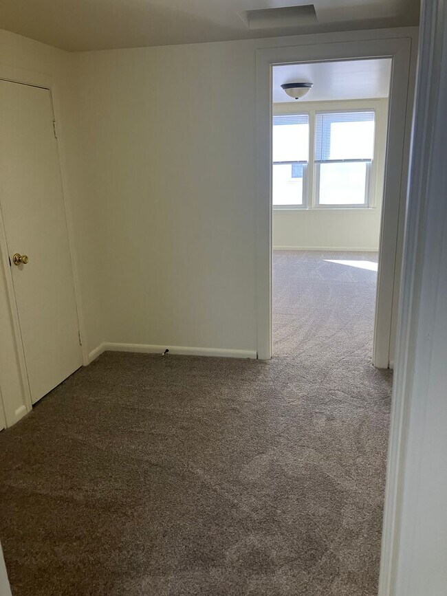 Foto del edificio - Coming SOON! Single Two Story Family 3 Bedroom Home