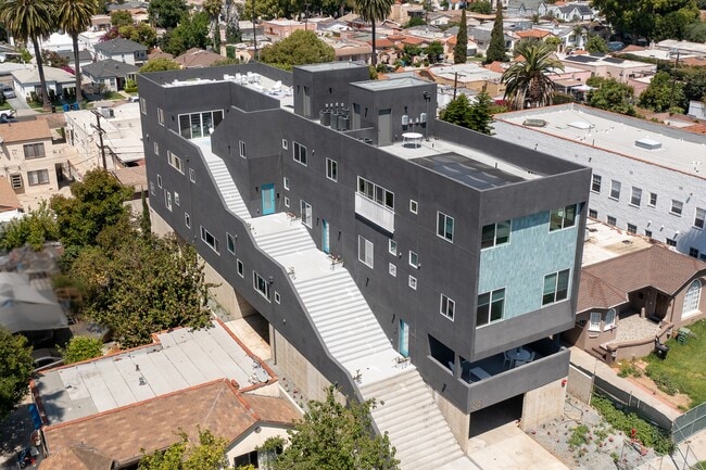 3045 W Boulevard3H-3H - 3045 W Boulevard3H-3H Apartment