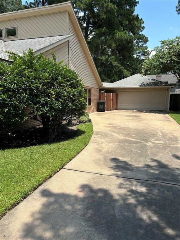 Foto del edificio - 15702 Oxenford Dr