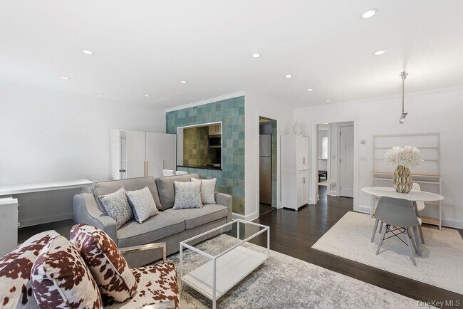 Foto del edificio - 26 Layton Ave