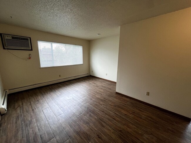 Building Photo - 918 23rd Ave