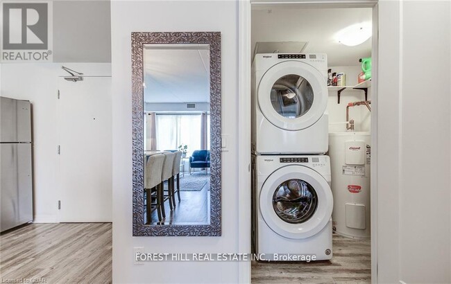 Building Photo - 104 Summit Ridge Dr