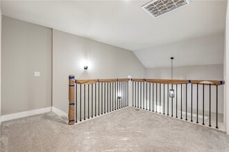 Building Photo - 19 Kirkcudbright Ln