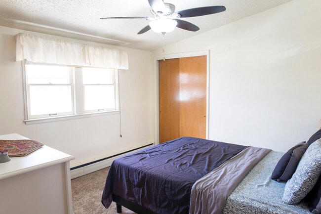 Bedroom - South Oak