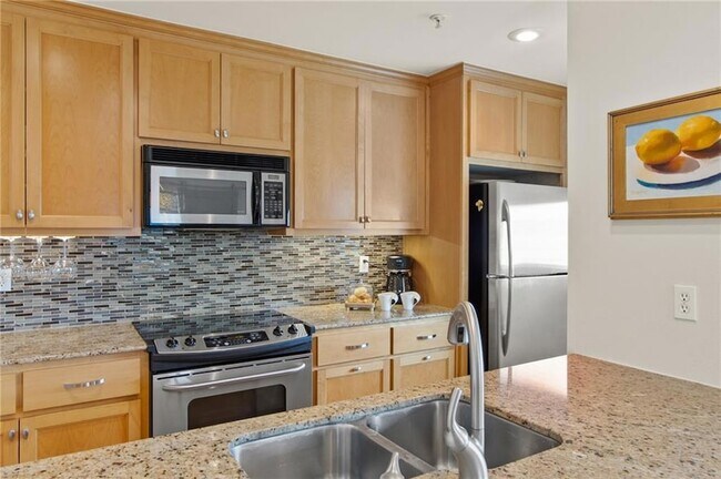 Foto del edificio - 1720 Nicholson Dr