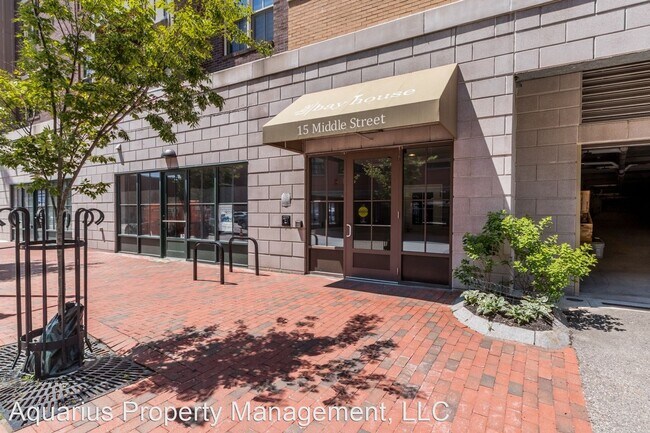 Building Photo - 2 br, 2 bath House - 15 Middle St. Unit 203