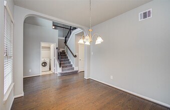 Building Photo - 24331 Kee Cresta Ct