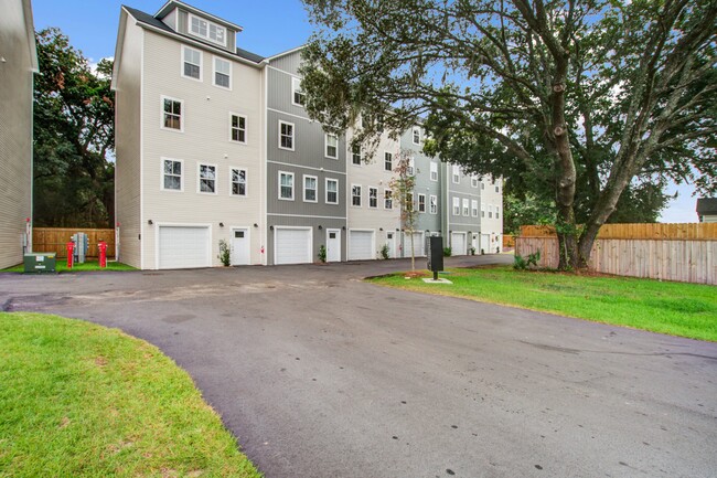Photo - 2161 W Jimtown Dr (North Charleston, SC) Townhome
