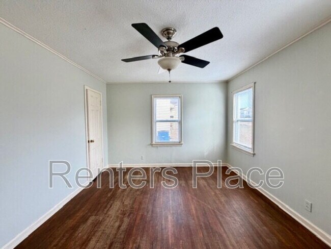 Foto del edificio - 4707 E 7th St