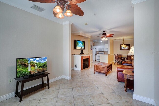 Building Photo - 2724 Via Murano