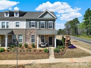 Building Photo - 8004 Whitegrove Rd