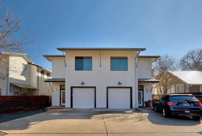 Building Photo - 2209 Thornton Rd