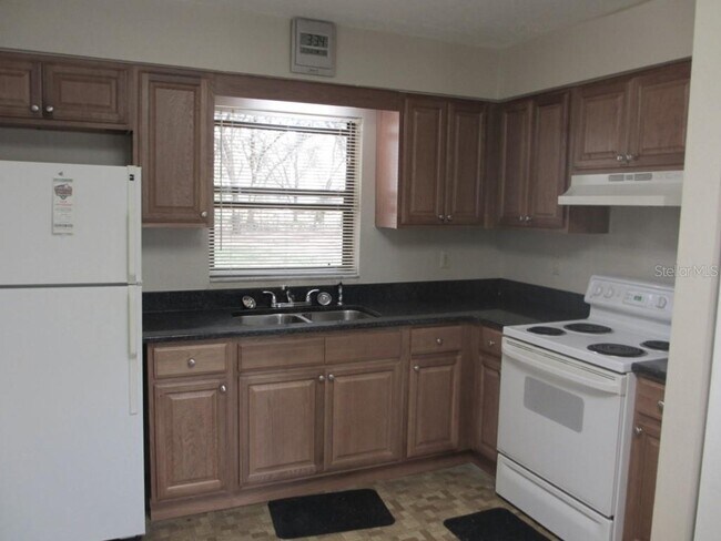 Foto del edificio - 5417 McLeod Dr