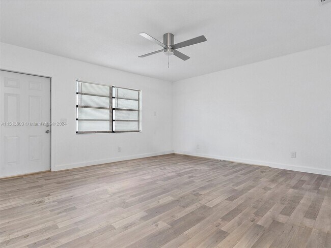 Building Photo - 4100 SW 19th St