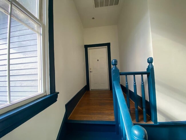 Building Photo - 605 Harrison St