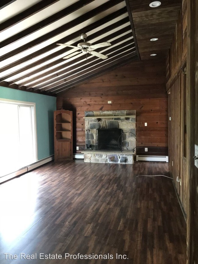 Building Photo - 3 br, 1.5 bath House - 228 Maugers Mill Rd.