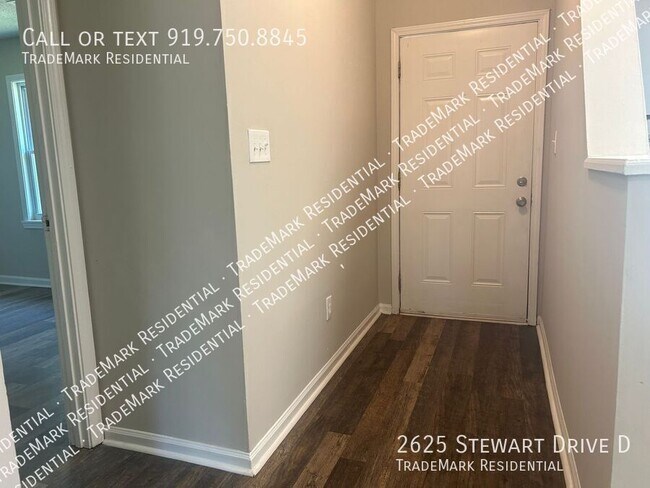 Foto del edificio - 2625 Stewart Dr
