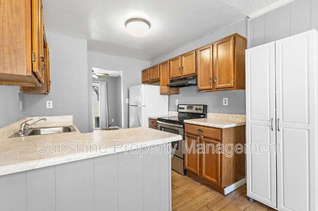 Foto del edificio - 3454 Waltham Cir