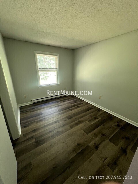 Foto del edificio - 202 Main Rd