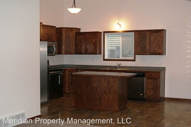 Building Photo - 3 br, 3 bath House - 6002 57th Ave S