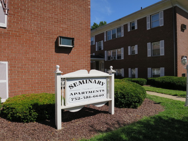 Foto del edificio - Seminary Apartments