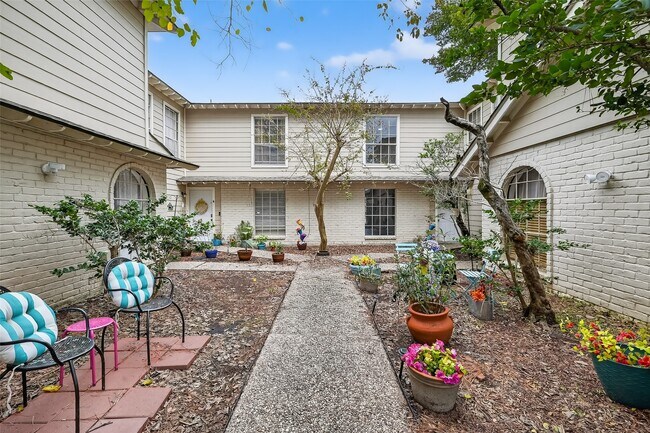 Foto del edificio - 14030 Cashel Forest Dr