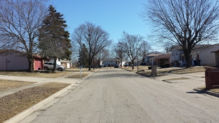 Building Photo - Quiet neighborhood!