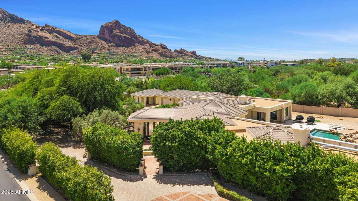 Foto principal - 6502 N Lost Dutchman Rd