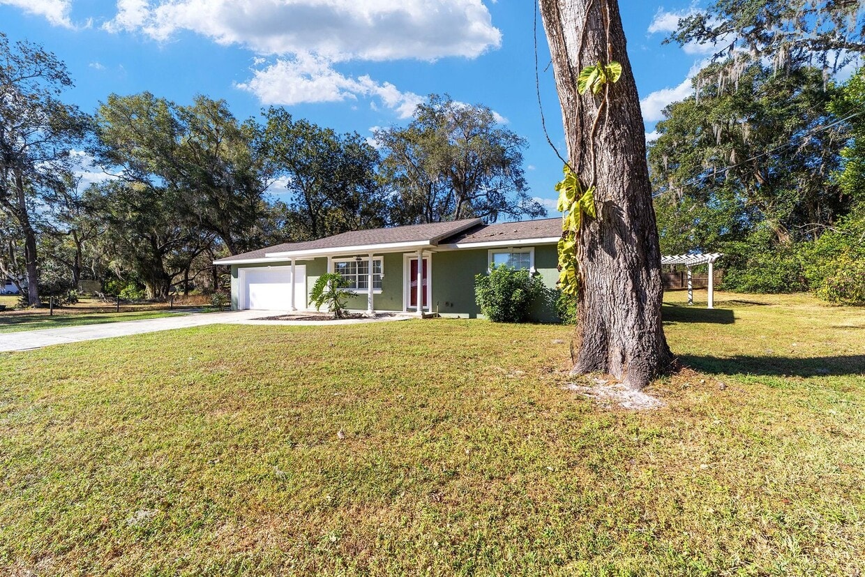 Primary Photo - Inverness