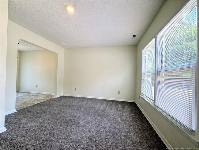 Foto del edificio - 6633 Abbey Ln