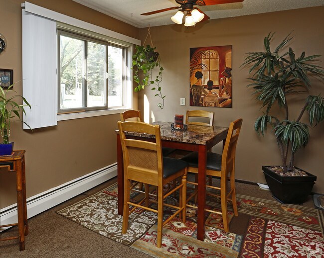 Eastgate ApartmentsOakdale Rentals Oakdale, MN