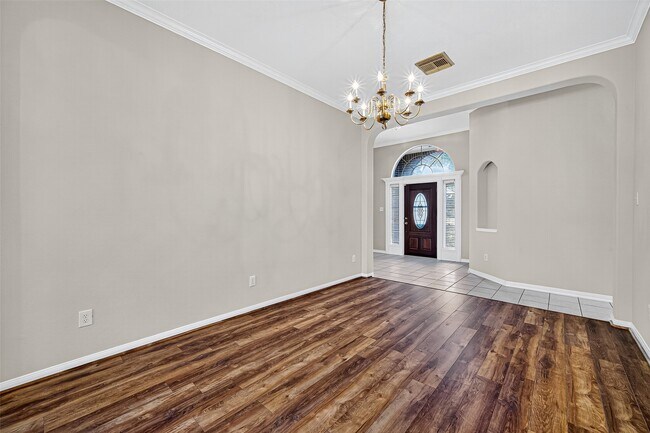 Foto del edificio - 4014 Shoreview Ln