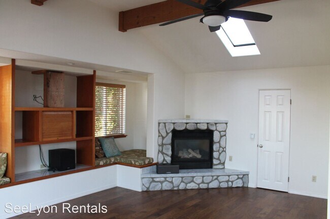 Building Photo - 3 br, 3 bath House - 400 Yerba Buena