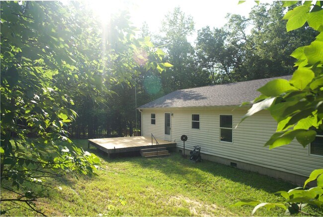 Building Photo - 152 Weaver Dairy Rd