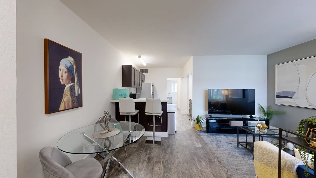 Photo - Cynthia Gardens Apartments
